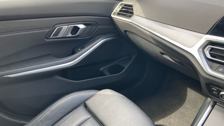 BMW 3 Series 330e M Sport 4dr Step Auto Saloon